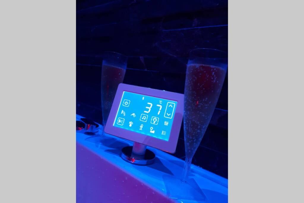 Spa Privatif Love Room, Le Hammam Et Bulles, Chez Nuits Chartraines Chartres Eksteriør billede
