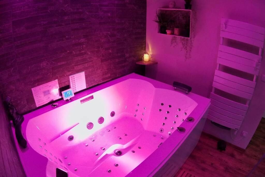 Spa Privatif Love Room, Le Hammam Et Bulles, Chez Nuits Chartraines Chartres Eksteriør billede