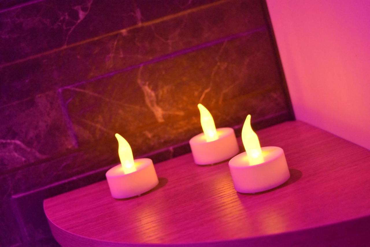 Spa Privatif Love Room, Le Hammam Et Bulles, Chez Nuits Chartraines Chartres Eksteriør billede